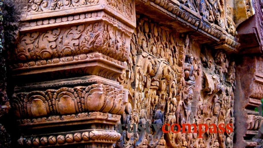 Stunning lintel at Banteay Srei