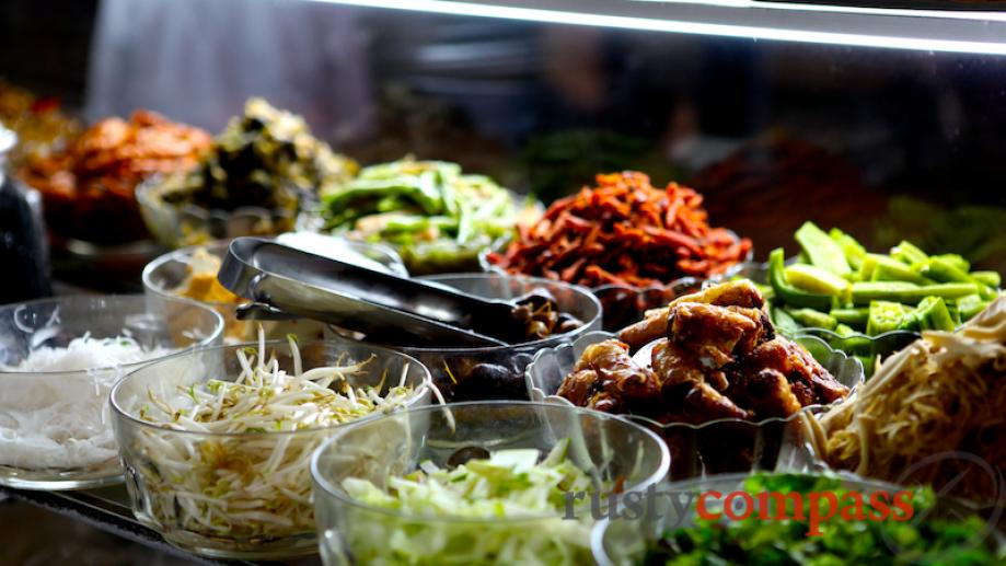 Food stalls Ben Thanh Market.