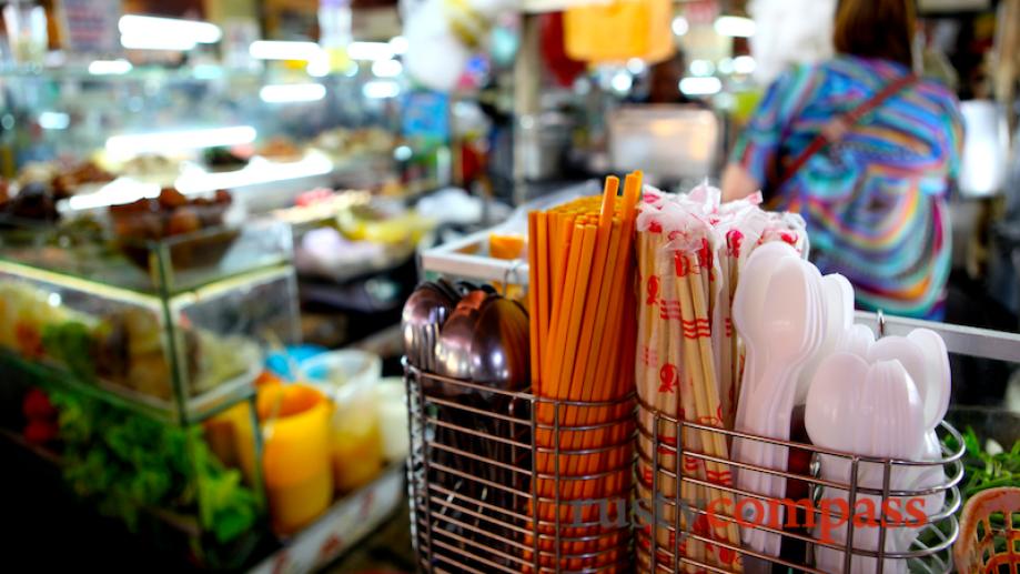 Food stalls Ben Thanh Market.