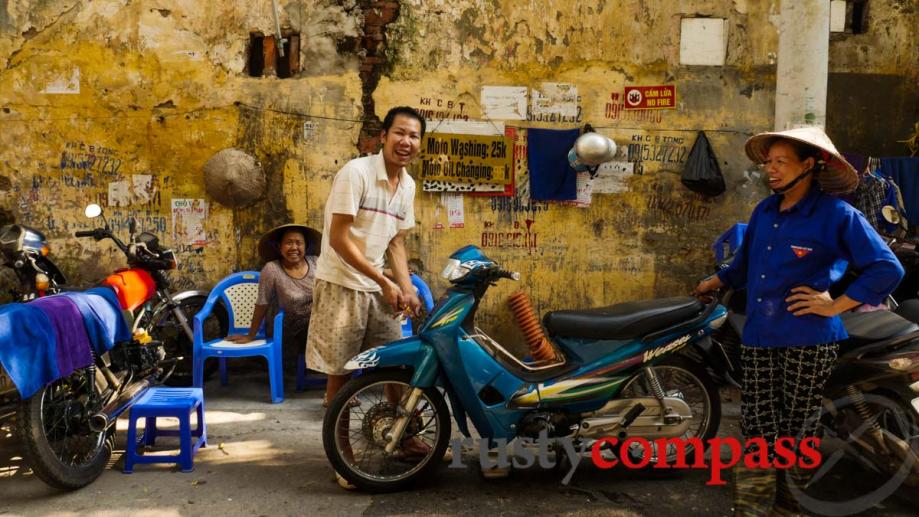 Who said Hanoi ain't friendly? Had a great time chatting...