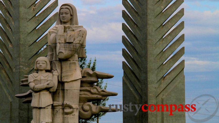 Monument at the Ben Hai River 