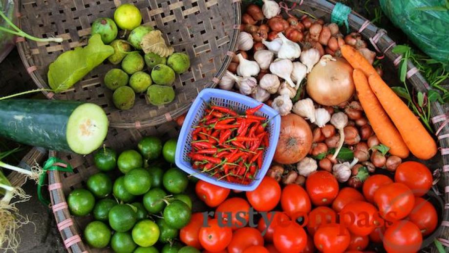 Street market, Du Hang St, Haiphong