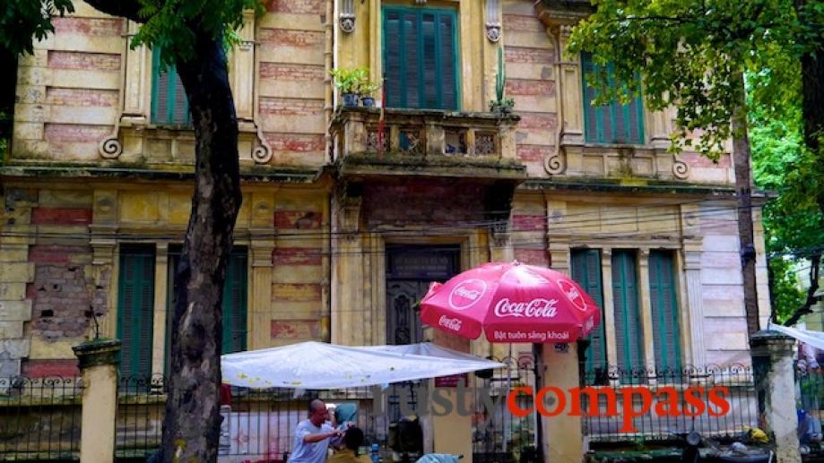 Some of the best buildings of the French Quarter are...