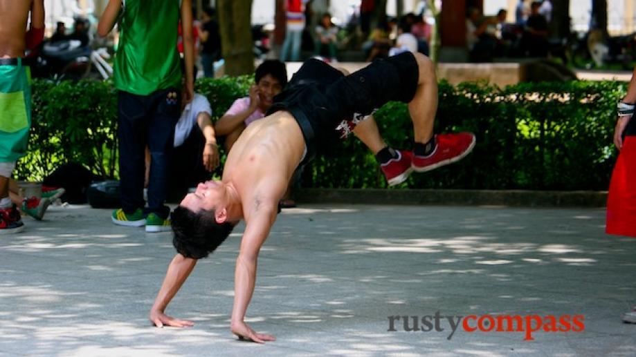 Breakdancing in Lenin Park , Hanoi