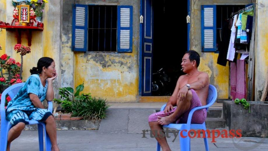 A Chinese couple keep their distance. Kampot