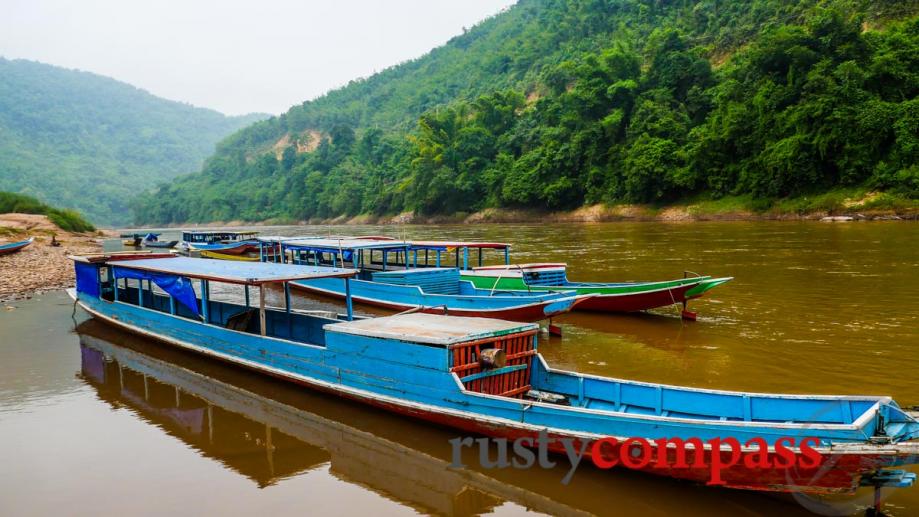 Muang Khua, Laos