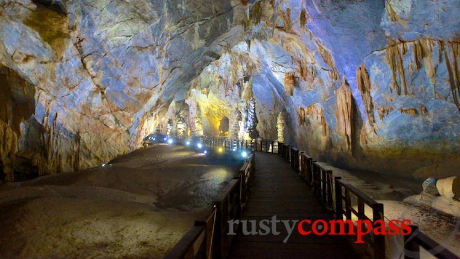 A relatively bare stretch along Paradise Cave - both people...