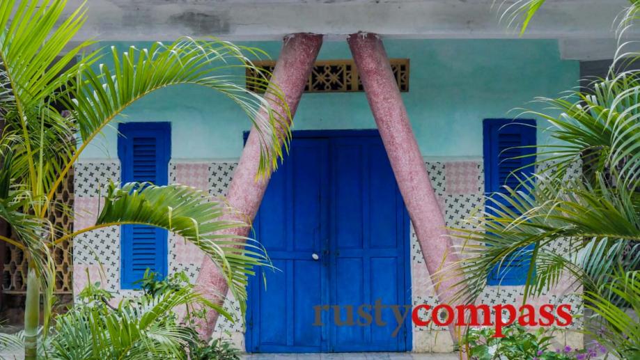 Cute colourful cottages - Quy Hoa, Quy Nhon.