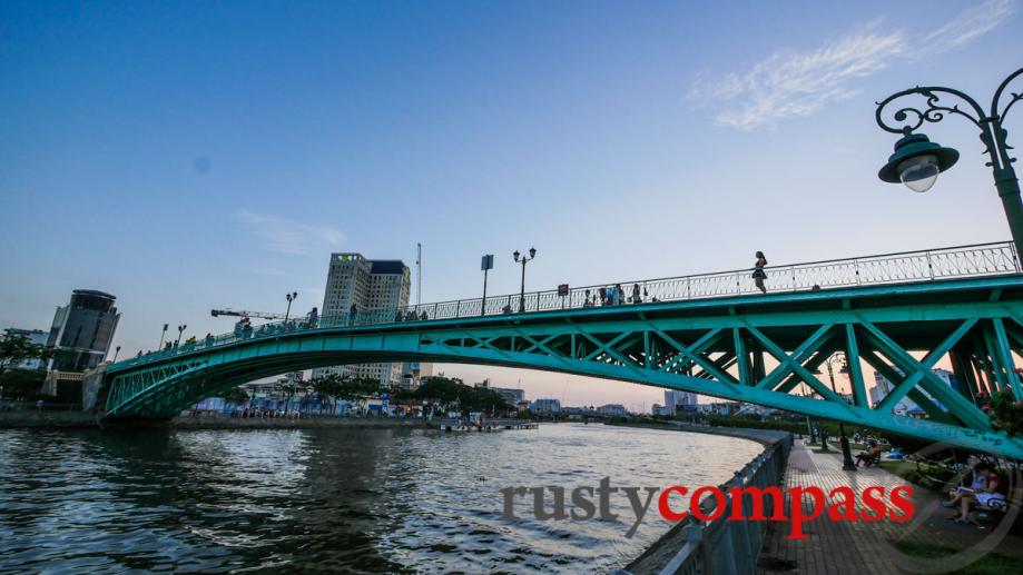 Gustav Eiffel's Pont de Messageries Maritimes