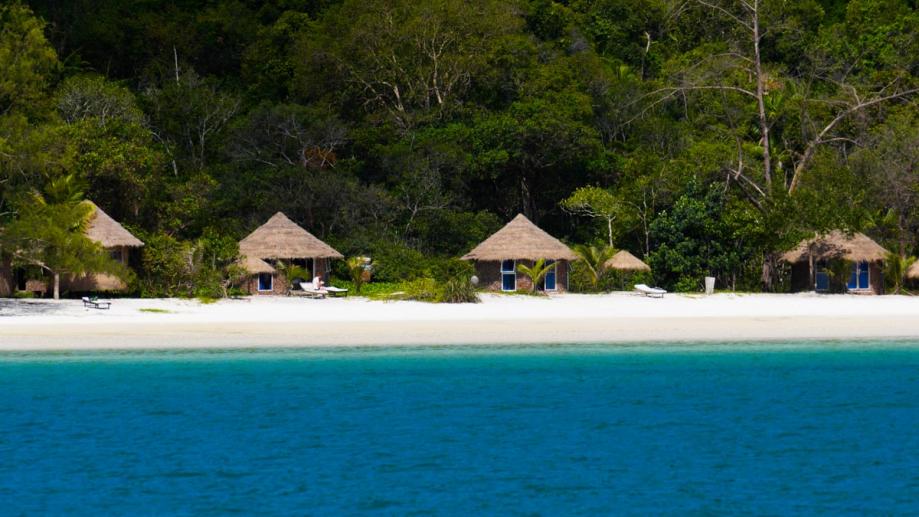 Saracen Beach, Koh Rong Samloen