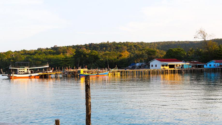 M'Pey Bey, Koh Rong, Samloem.