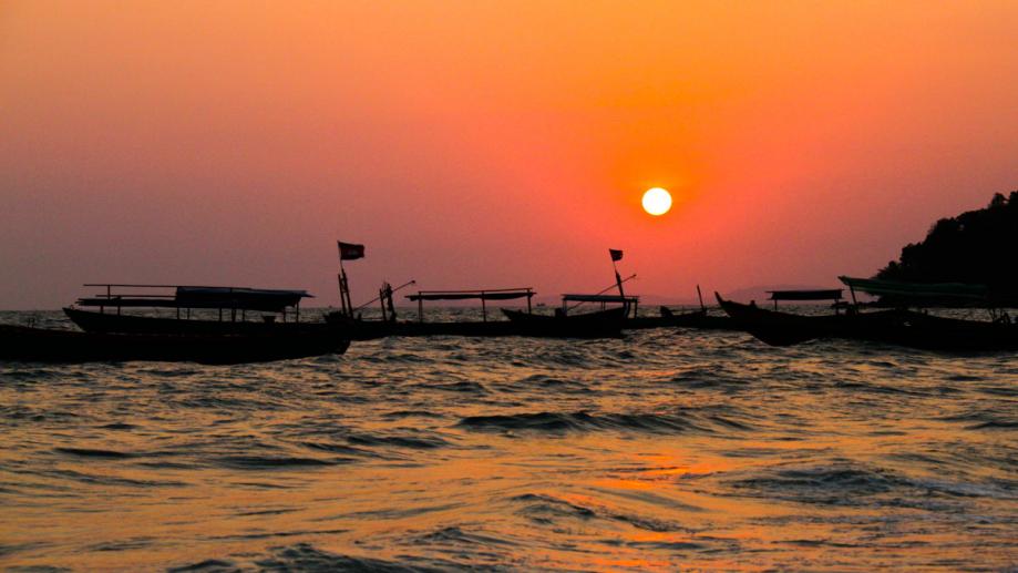 Serendipity Beach sunset is a daily ritual.