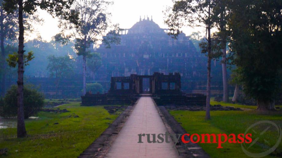 Baphuon Temple reopens at Angkor