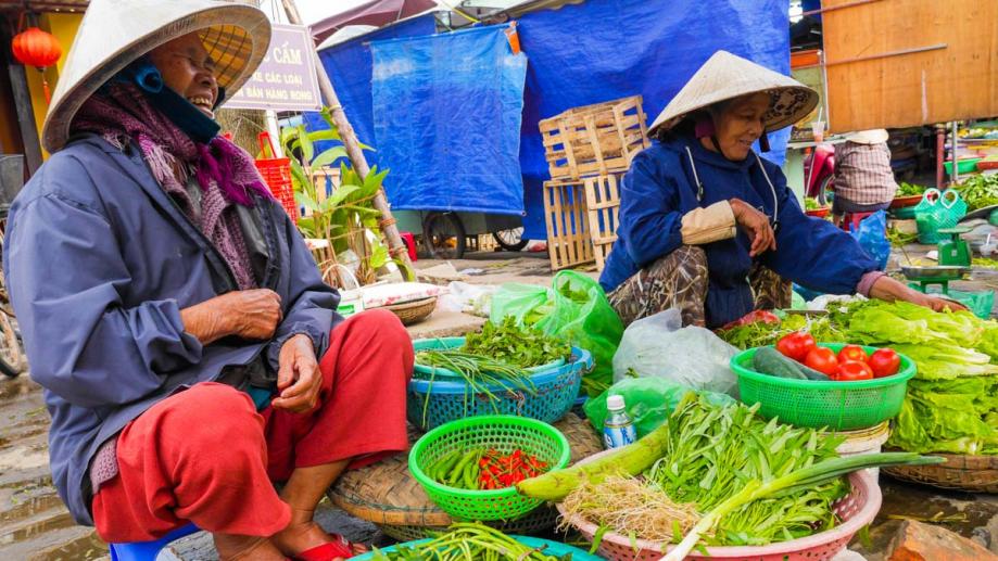Hoi An's cold spring continues