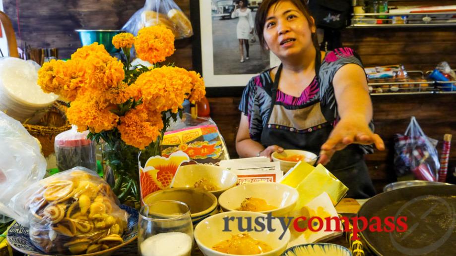 Tet preparations - offerings to the Kitchen God